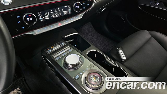 Genesis GV70 2024 thumb 9