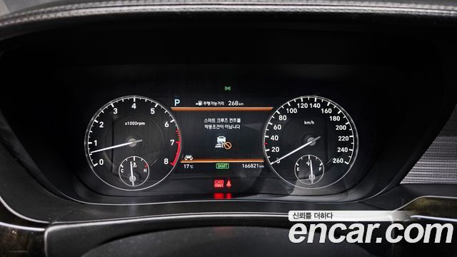 Genesis G90 2016 thumb 9