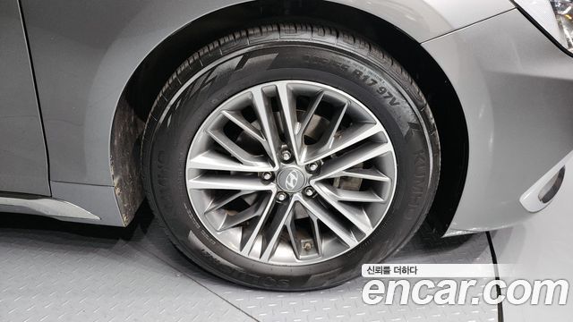 Hyundai Grandeur 2017 thumb 6