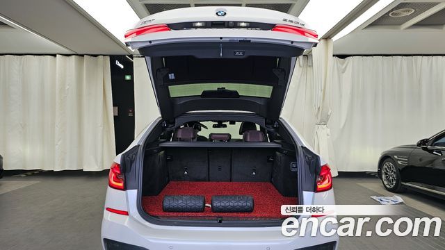 BMW 3 серии GT 2023 thumb 12