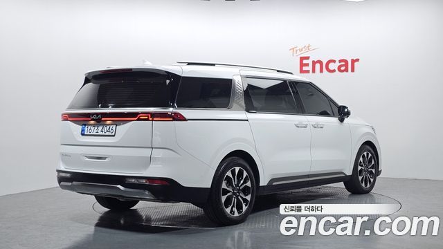 Kia Carnival 2022 thumb 3