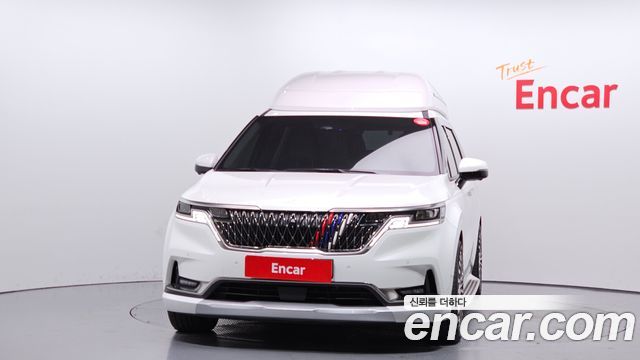 Kia Carnival 2023 thumb 4