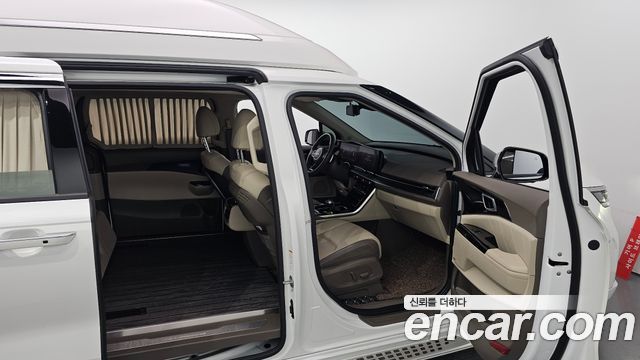 Kia Carnival 2023 thumb 12