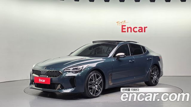 Kia Stinger 2022 thumb 2