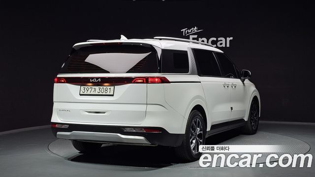 Kia Carnival 2021 thumb 3
