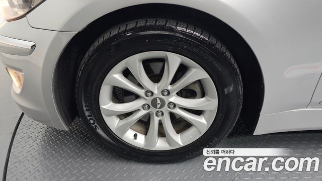Hyundai Genesis 2012 thumb 5