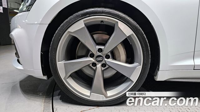 Audi A5 2019 thumb 6