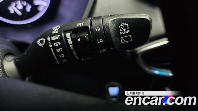 Hyundai Santa Fe 2019 thumb 12