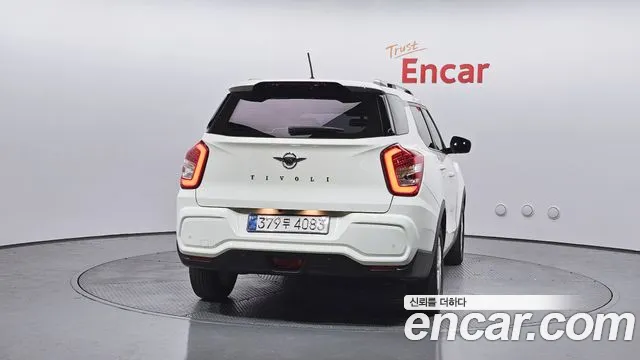 SsangYong Tivoli 2022 thumb 5