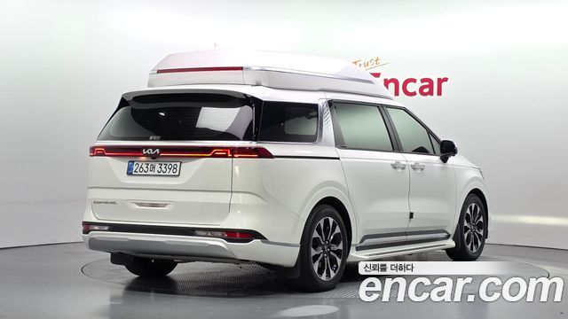 Kia Carnival 2021 thumb 3