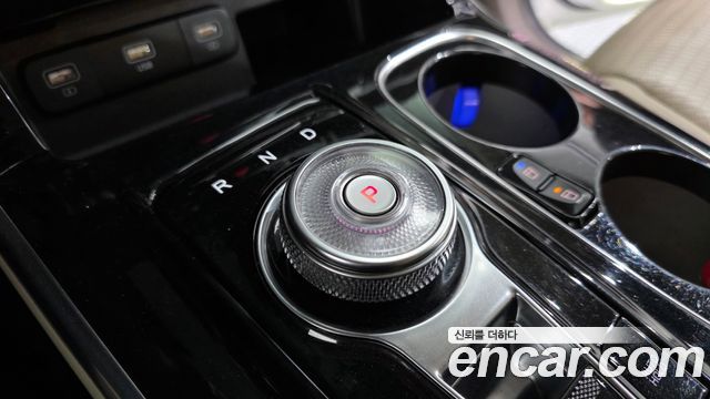 Kia Carnival 2021 thumb 9