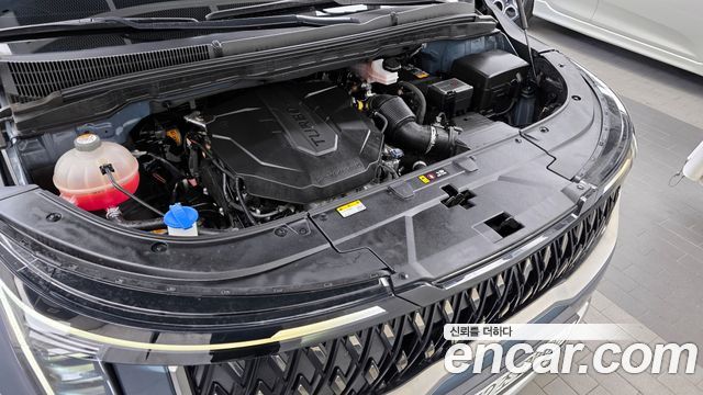 Kia Carnival 2024 thumb 6