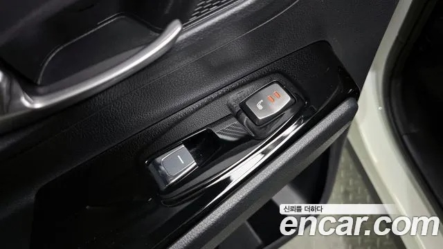 SsangYong Korando 2022 thumb 12