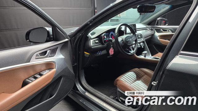 Genesis G70 2019 thumb 12