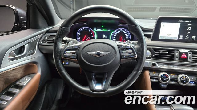 Genesis G70 2019 thumb 11