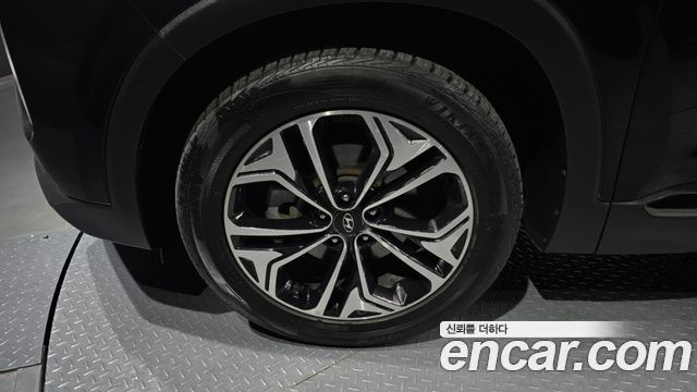 Hyundai Santa Fe 2019 thumb 5
