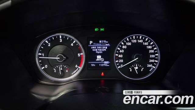 Hyundai Santa Fe 2019 thumb 8