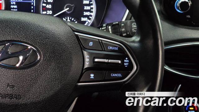 Hyundai Santa Fe 2019 thumb 11