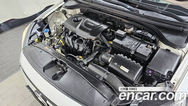 Hyundai Avante 2016 thumb 6