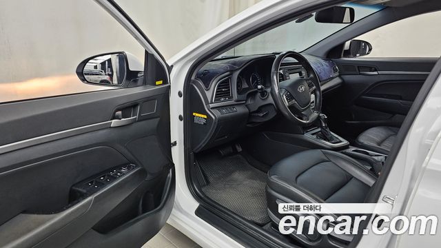 Hyundai Avante 2016 thumb 10