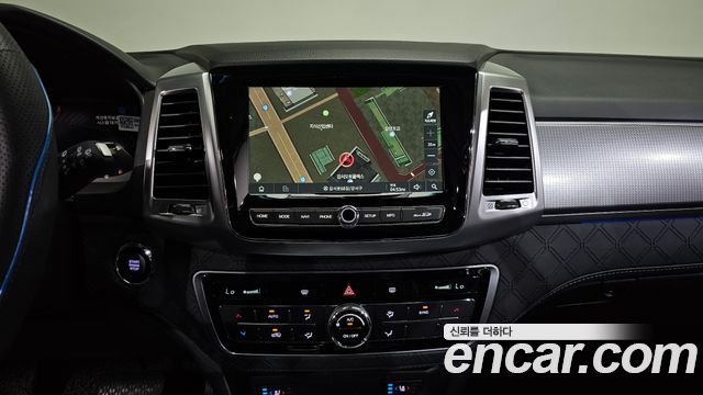 SsangYong Rexton 2020 thumb 11