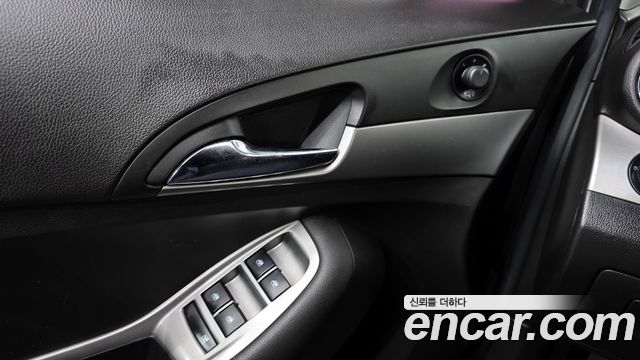 Chevrolet Orlando 2012 thumb 11