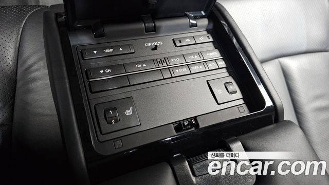 Kia Opirus 2008 thumb 12