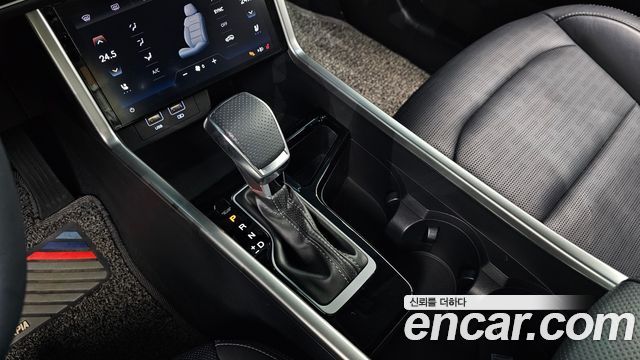 SsangYong Torres 2023 thumb 10