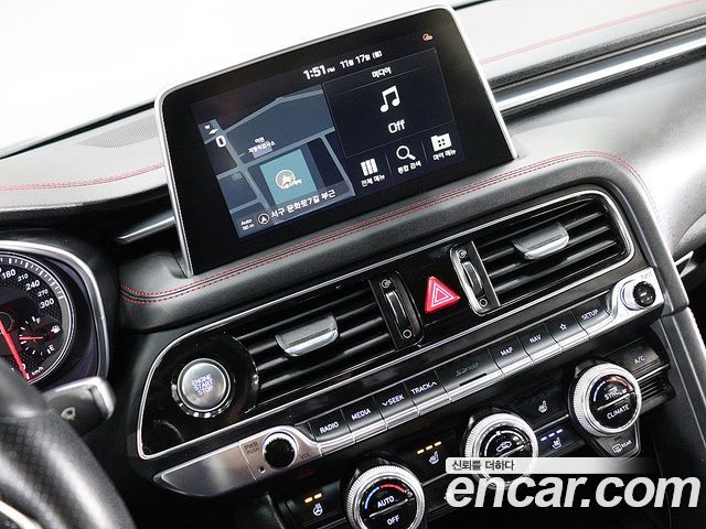 Genesis G70 2019 thumb 9