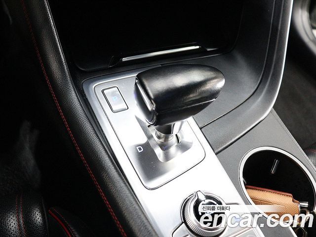 Genesis G70 2019 thumb 10