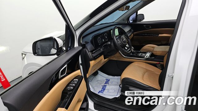 Kia Carnival 2023 thumb 11