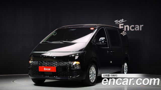 Hyundai Staria 2022 thumb 2