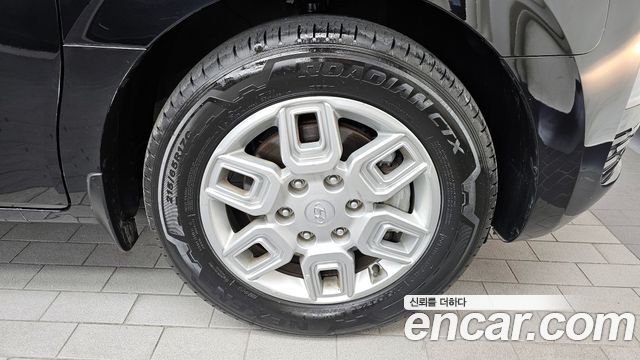 Hyundai Staria 2022 thumb 5