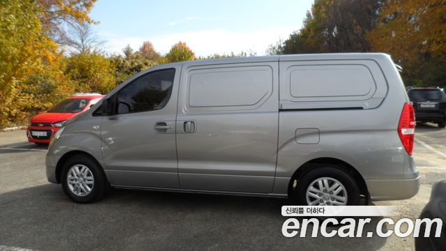 Hyundai Starex 2017 thumb 2