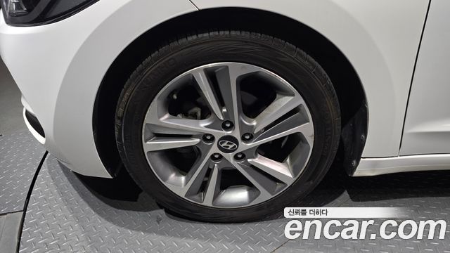 Hyundai Avante 2017 thumb 6