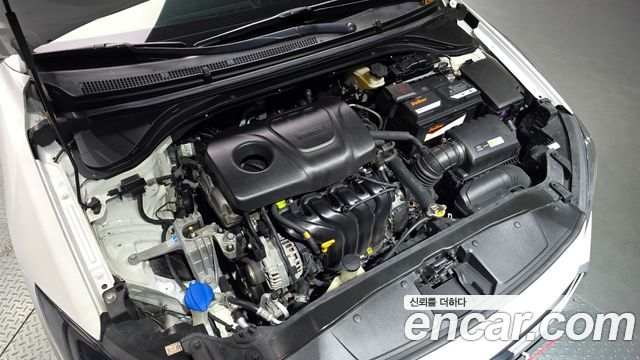Hyundai Avante 2017 thumb 7