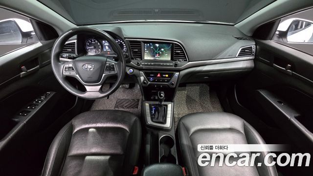 Hyundai Avante 2017 thumb 8