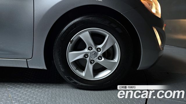 Hyundai Avante 2014 thumb 5