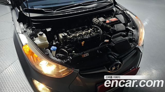 Hyundai Avante 2014 thumb 6