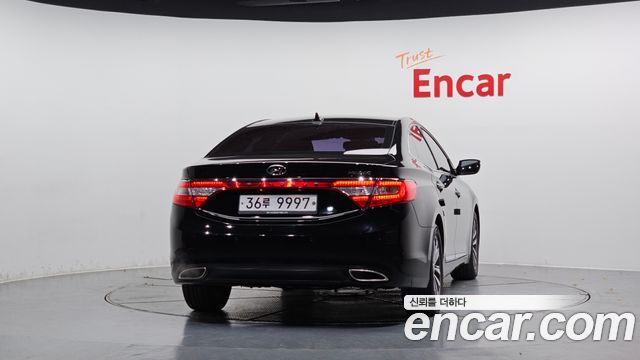 Hyundai Grandeur 2011 thumb 5