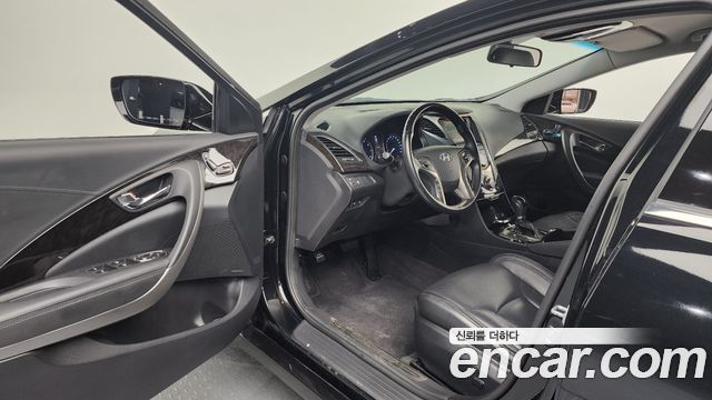 Hyundai Grandeur 2011 thumb 11