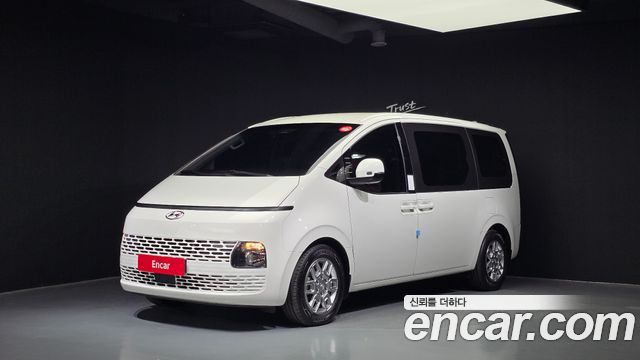 Hyundai Staria 2021 thumb 2