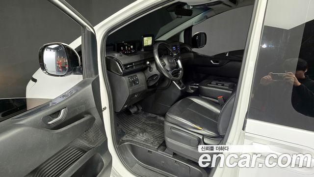 Hyundai Staria 2021 thumb 10