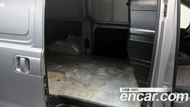 Hyundai Starex 2016 thumb 12