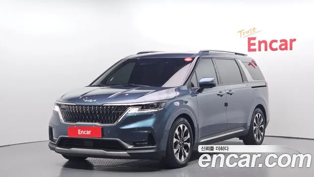 Kia Carnival 2021 thumb 2
