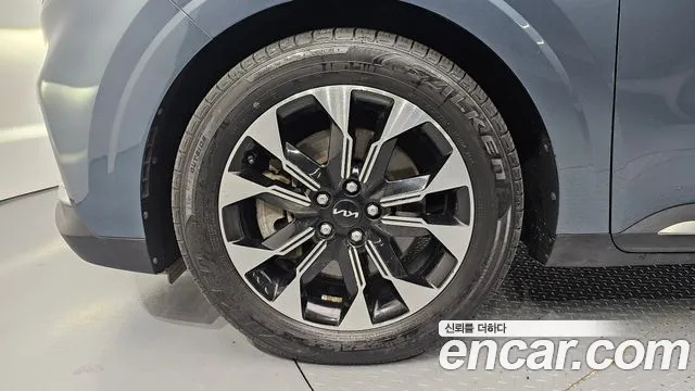Kia Carnival 2021 thumb 6