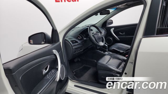 Renault Korea SM3 2010 thumb 11