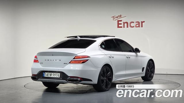 Genesis G70 2021 thumb 3