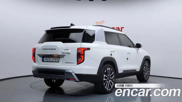 SsangYong Torres 2023 thumb 3