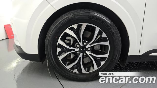Kia Carnival 2021 thumb 6